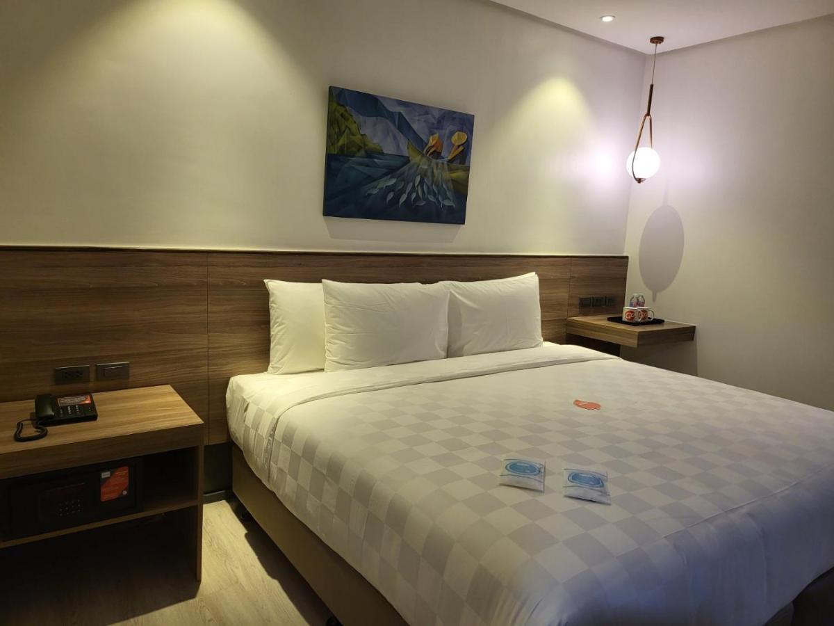 Go Hotels Plus Tuguegarao Exterior foto