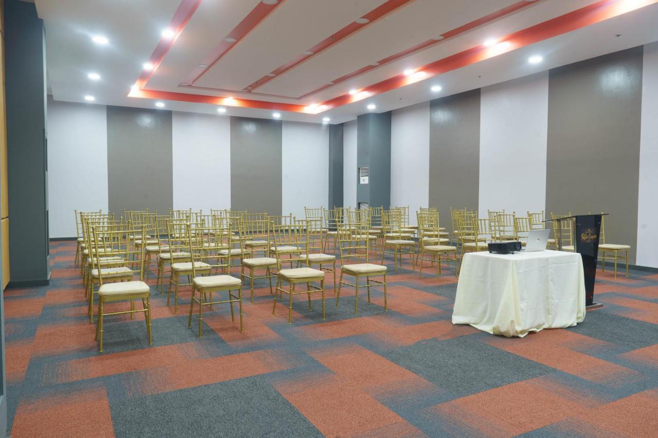 Go Hotels Plus Tuguegarao Exterior foto